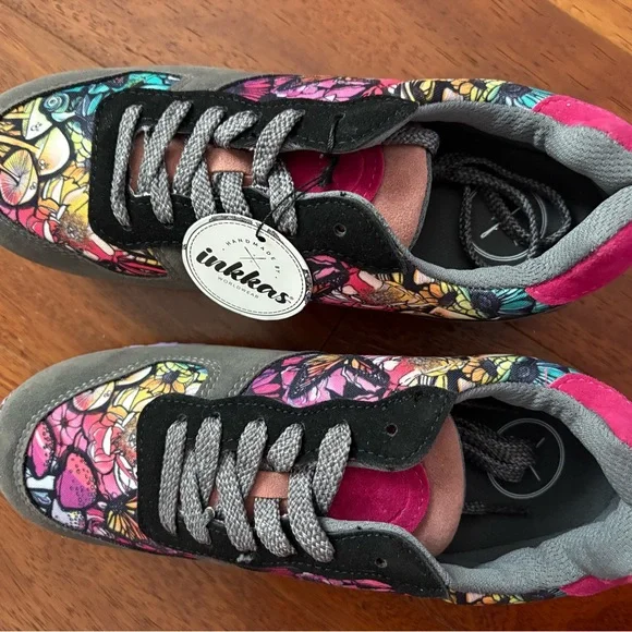 Inkkas Vibrant Floral/Rainbow Sneakers NWT Size 9 - Picture 3 of 5